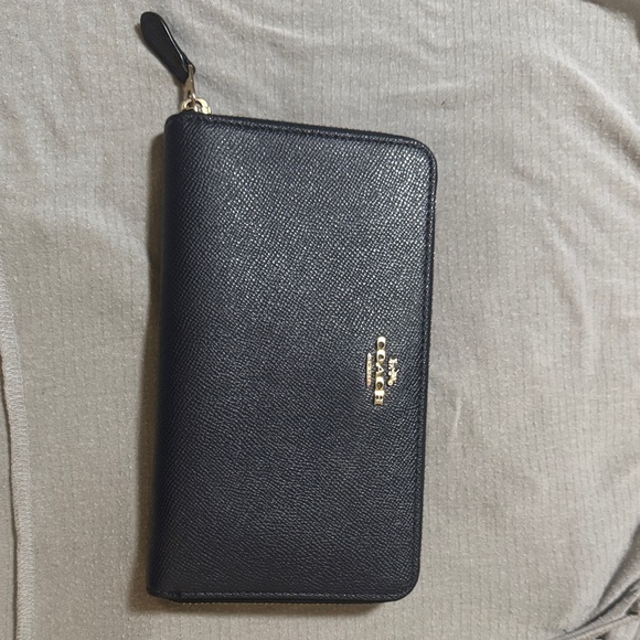 Coach Dark Blue Leather Zip Wallet - Picture 14 of 17